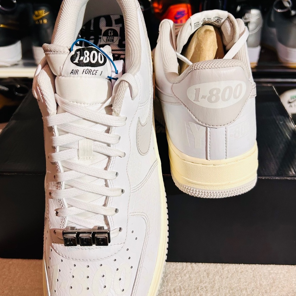 Nike Air Force 1 '07 Premium "1-800". CI16321-100

     Box no lid - Picture 5 of 8